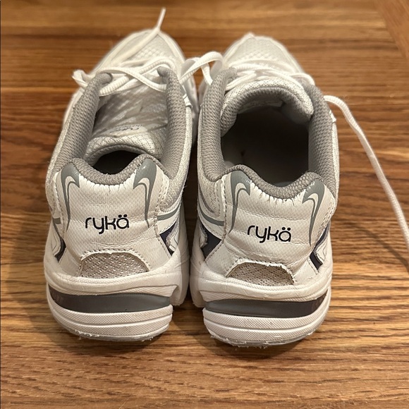 Ryka Infinite White and Light Gray Athletic Sneakers Women’s Size 9M - Picture 2 of 8